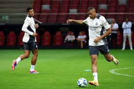 足球明星在 足球明星在