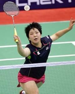 层会议上明 层会议上明